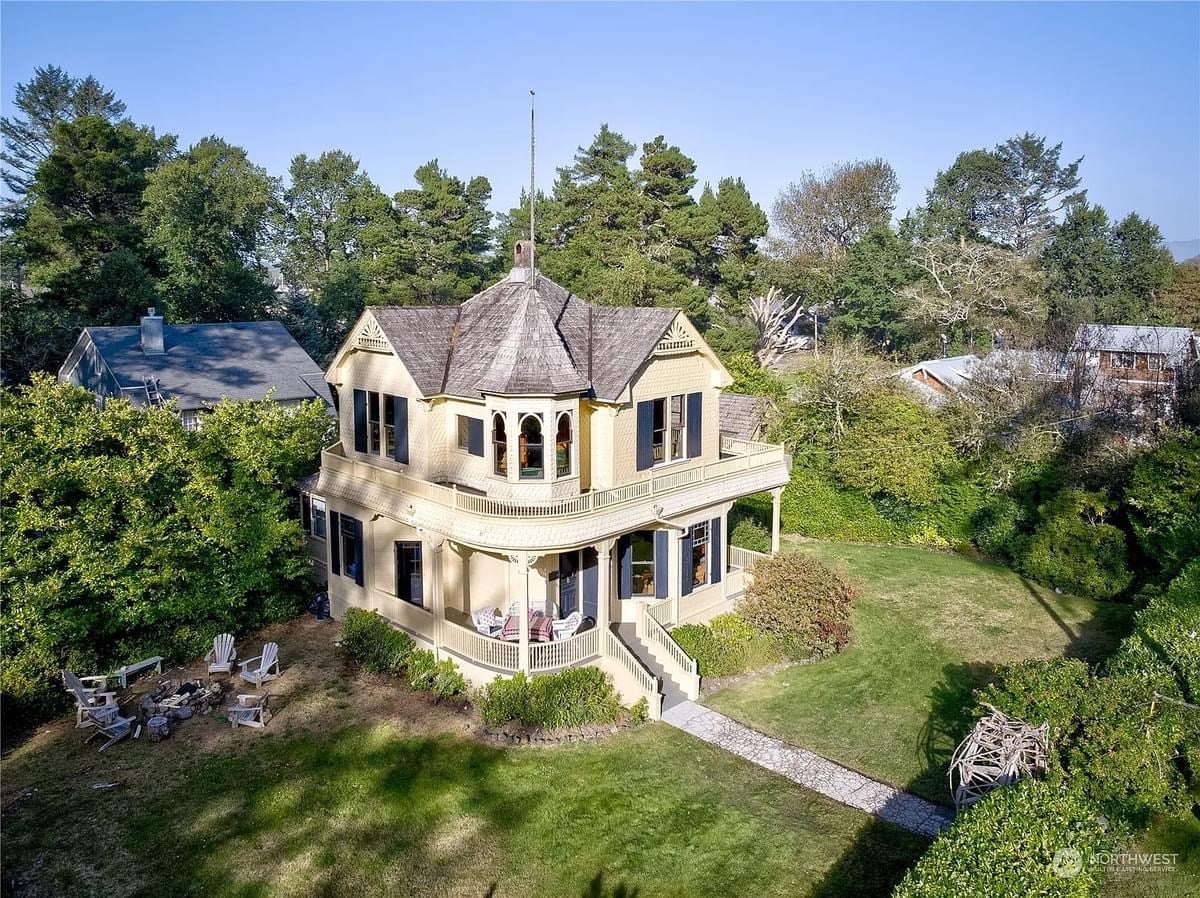 1888 Victorian For Sale In Seaview Washington