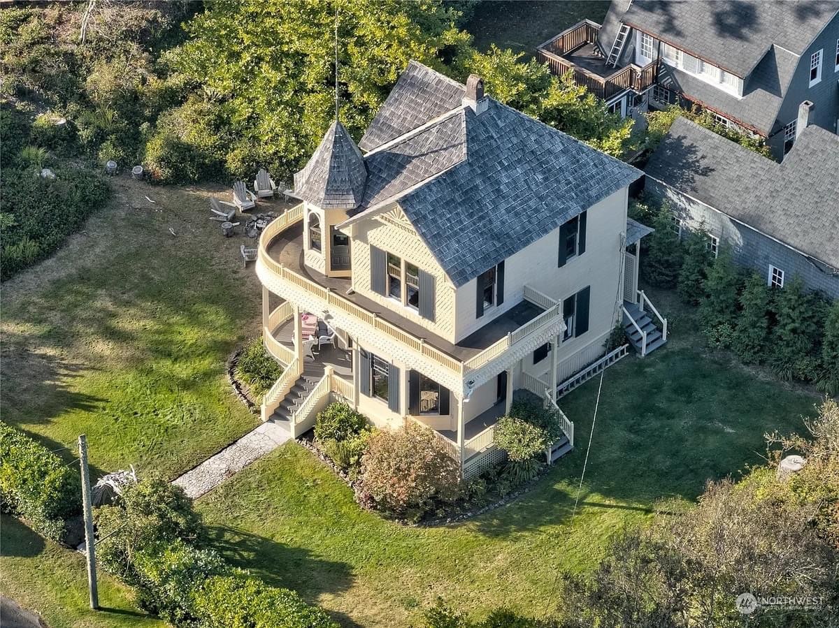 1888 Victorian For Sale In Seaview Washington