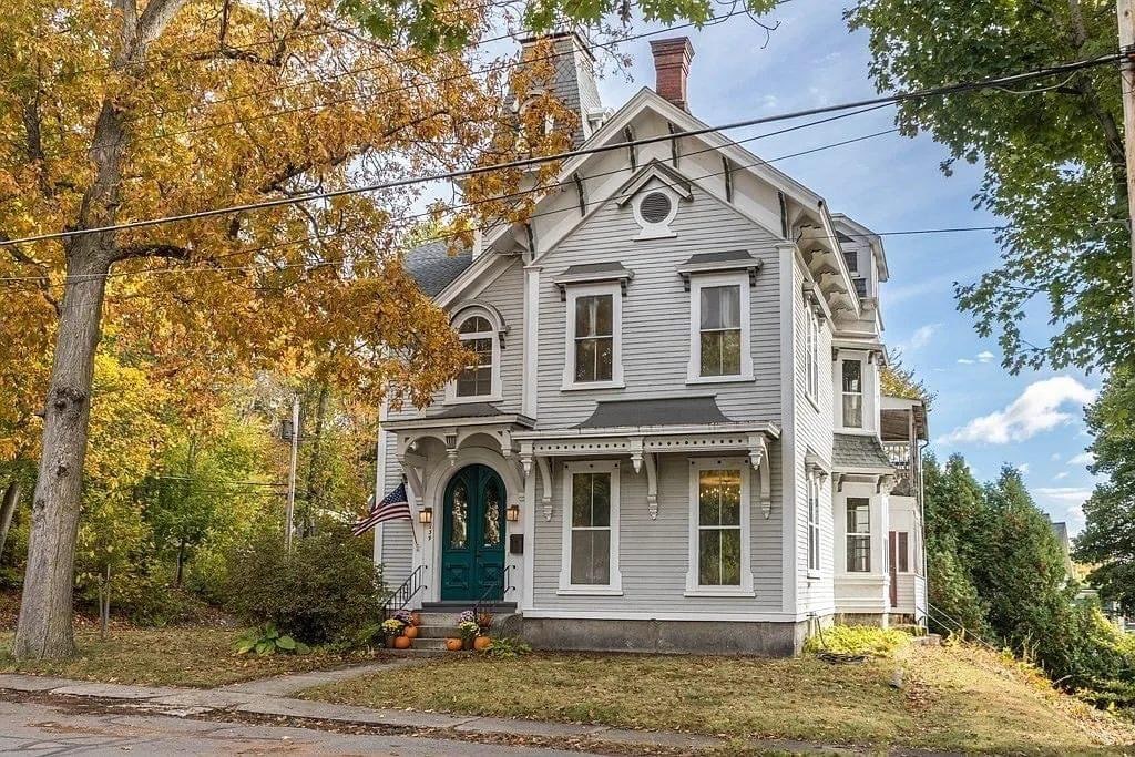 1868 Italianate For Sale In Fitchburg Massachusetts