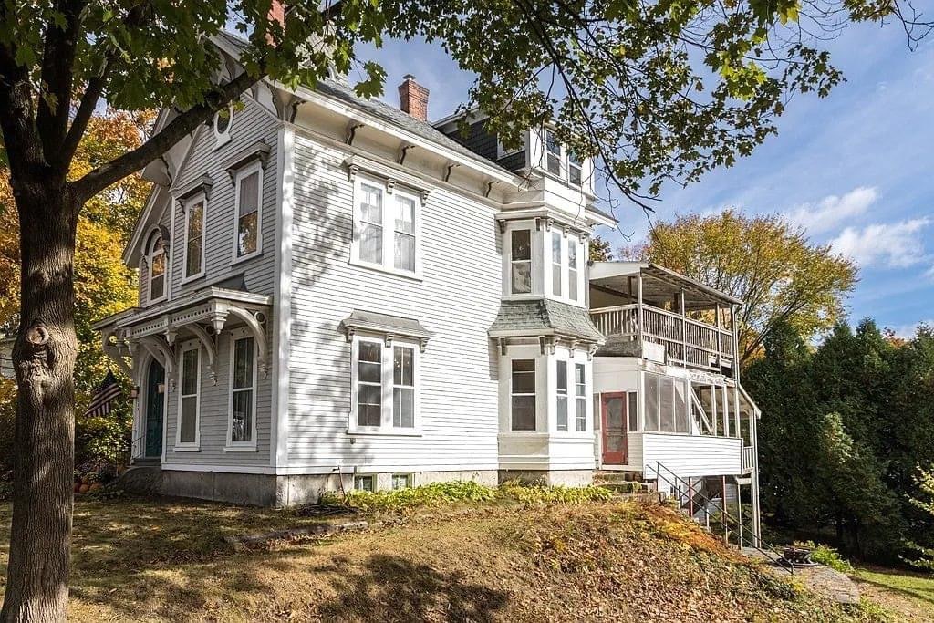 1868 Italianate For Sale In Fitchburg Massachusetts