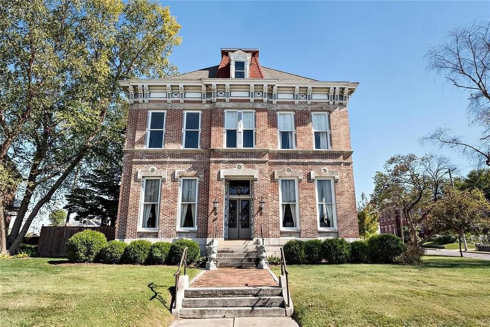 1880 Italianate For Sale In Belleville Illinois