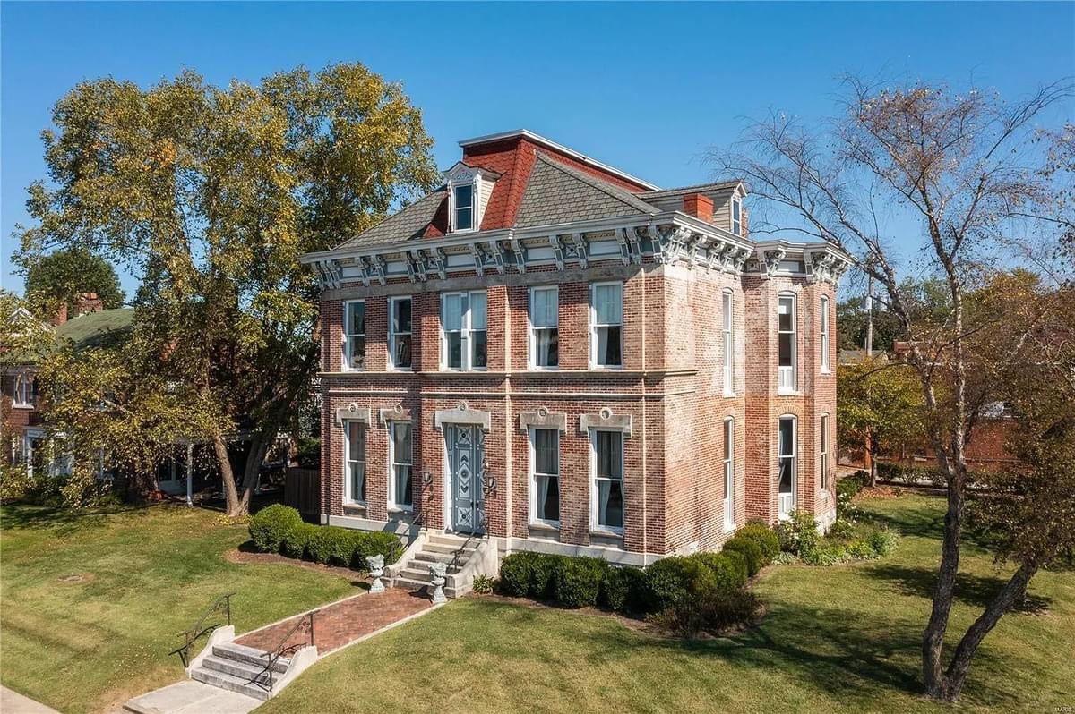 1880 Italianate For Sale In Belleville Illinois