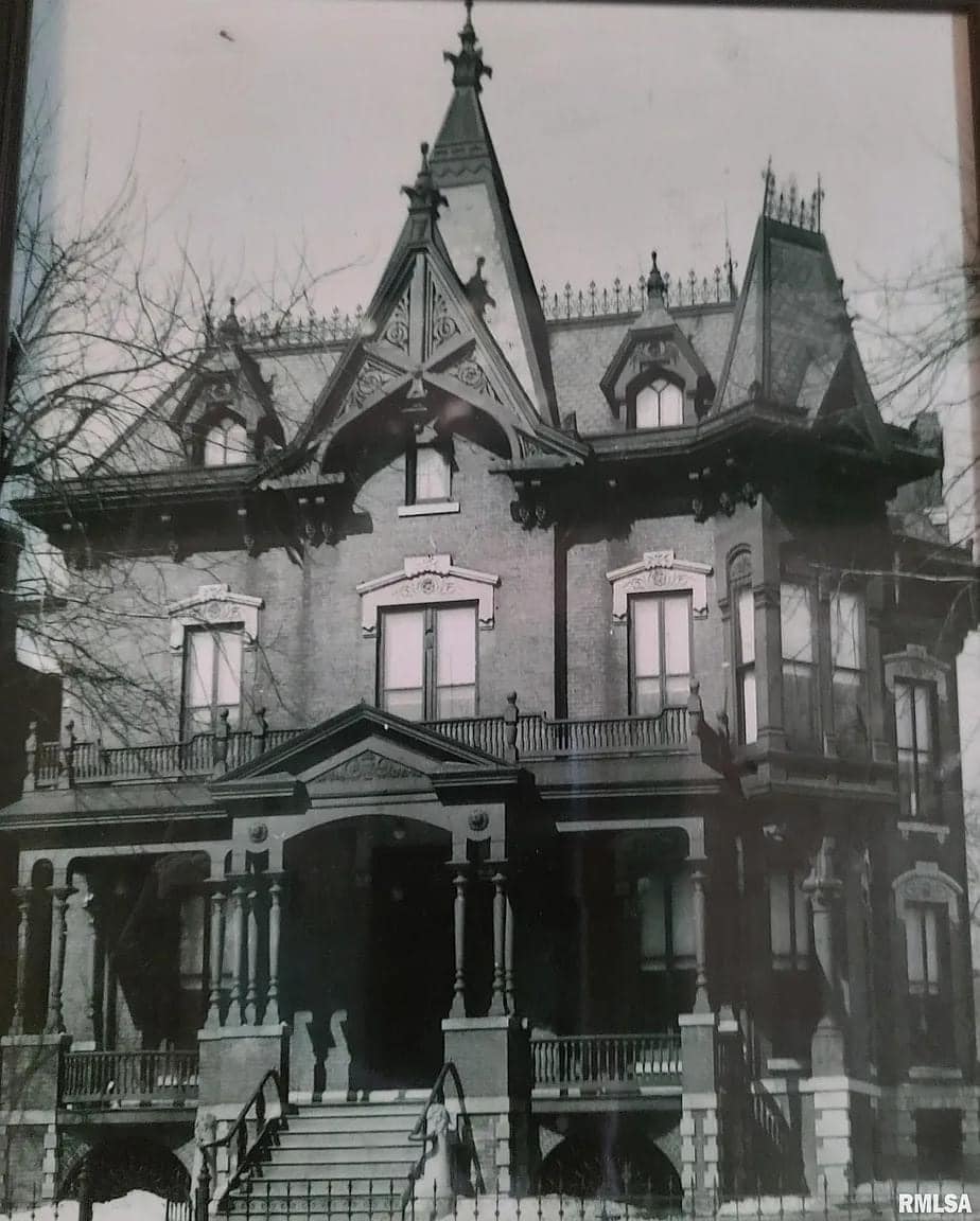 1877 Victorian For Sale In Peoria Illinois