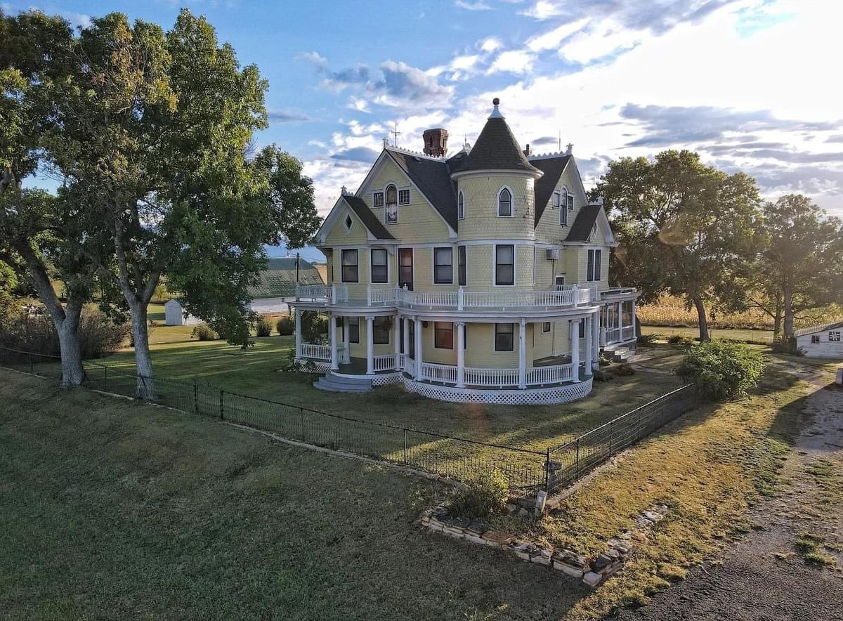 1880 Victorian For Sale In Burr Oak Kansas