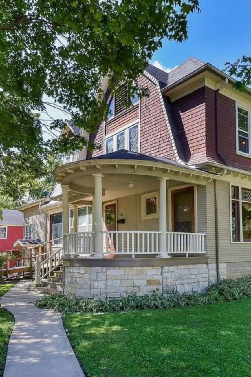 1895 Dutch Colonial Revival For Sale In Sandwich Illinois