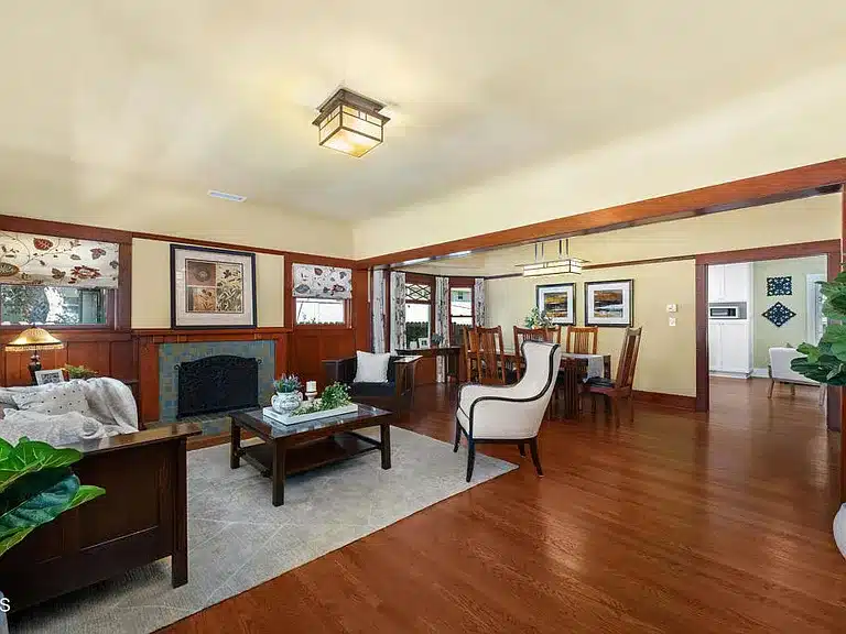 1909 Craftsman For Sale In Alhambra California