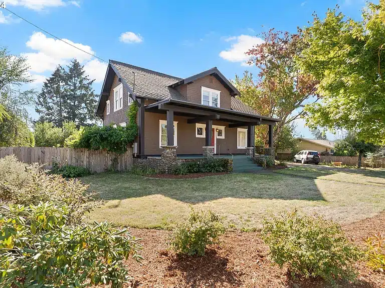 1917 Craftsman For Sale In Milwaukie Oregon