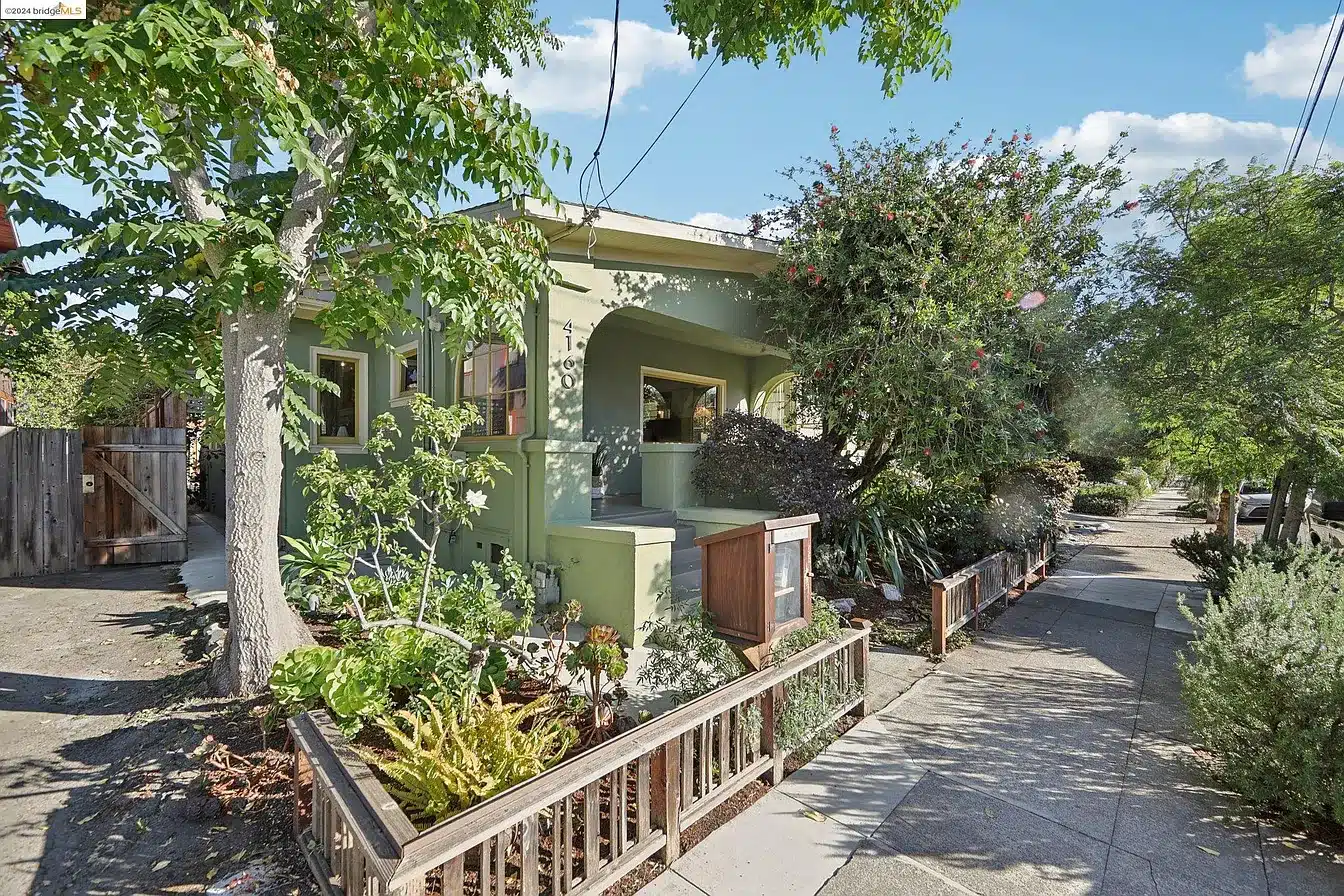 1916 Bungalow For Sale In Oakland California