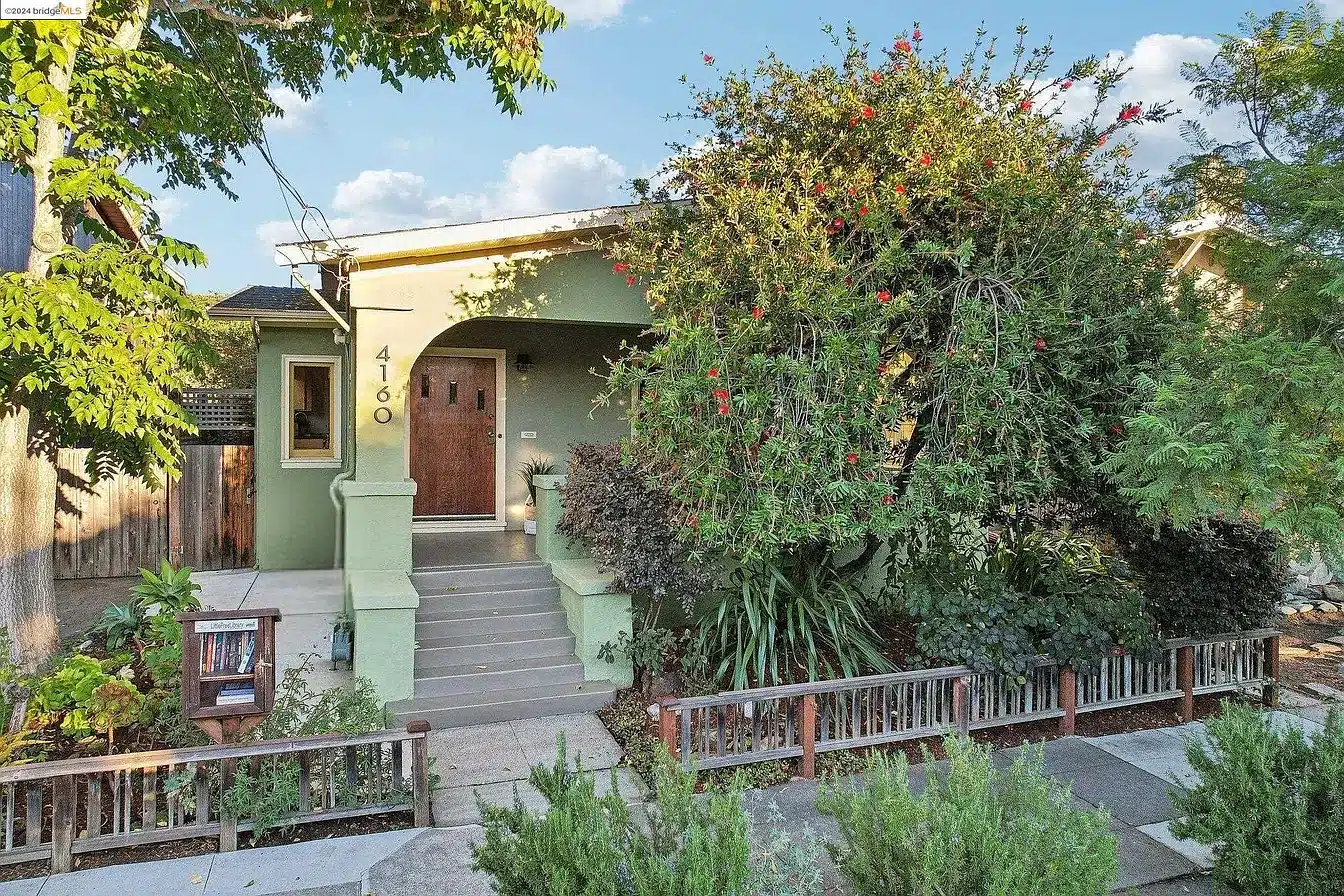 1916 Bungalow For Sale In Oakland California