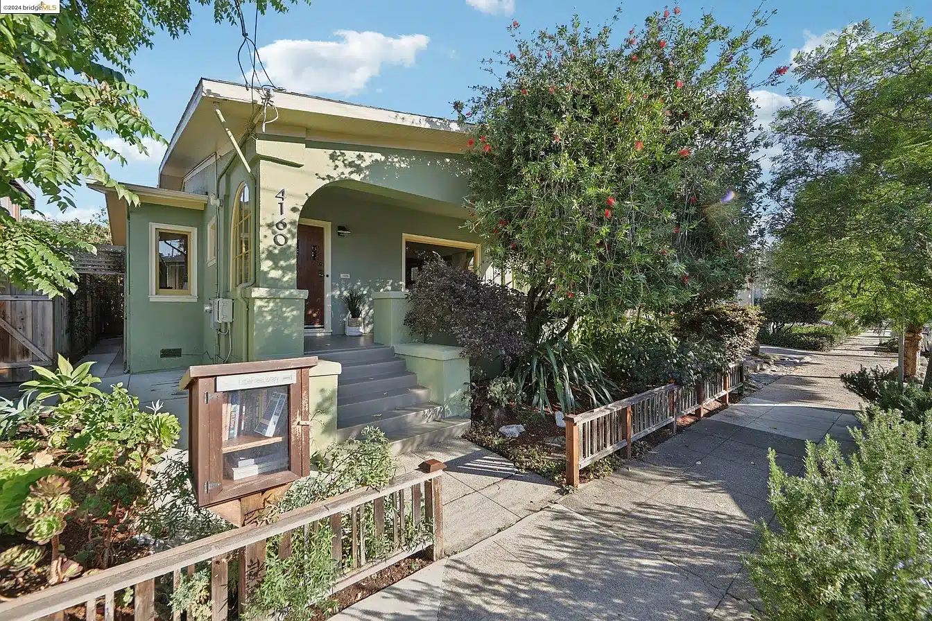 1916 Bungalow For Sale In Oakland California