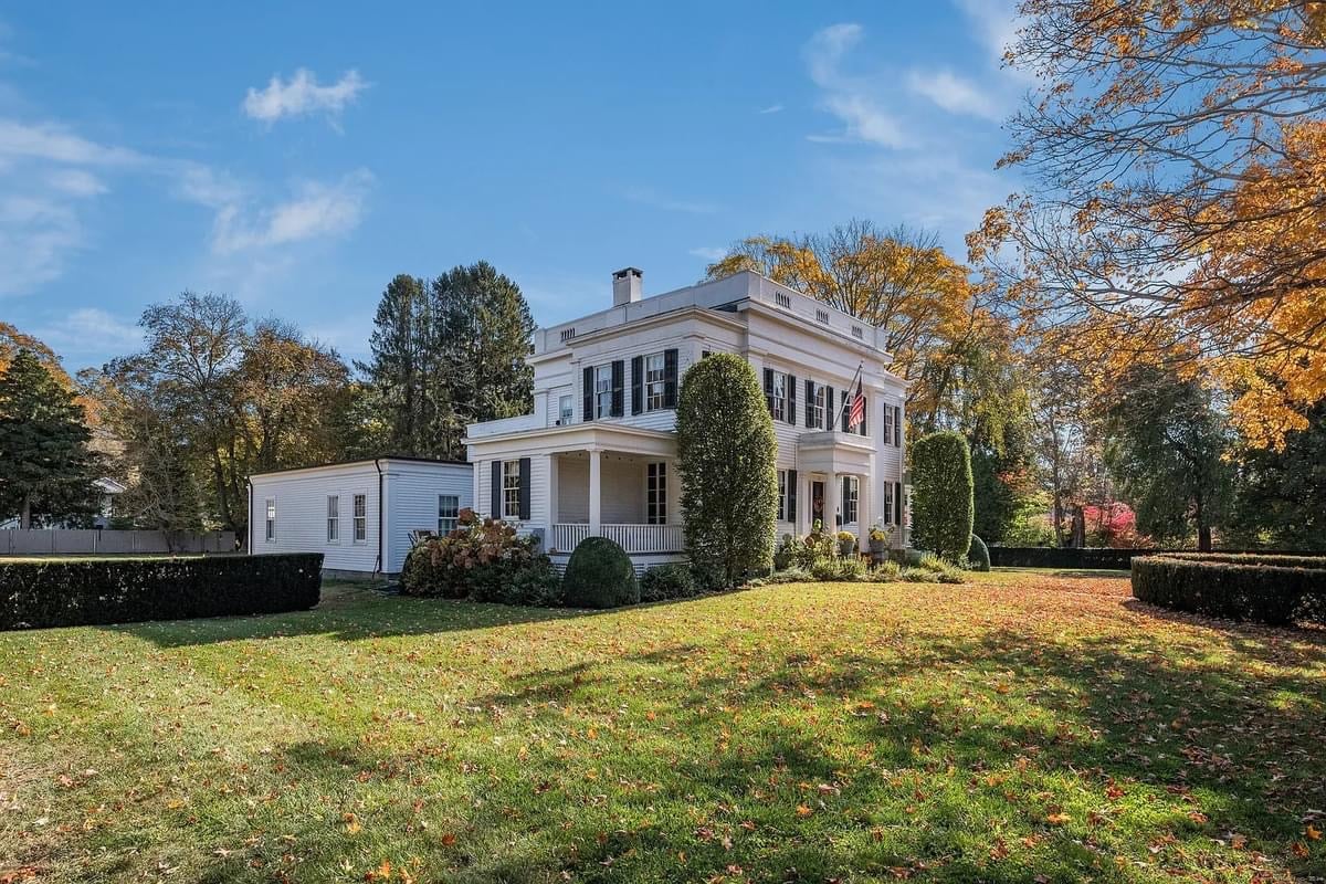 1830 Chadwick House For Sale In Old Lyme Connecticut