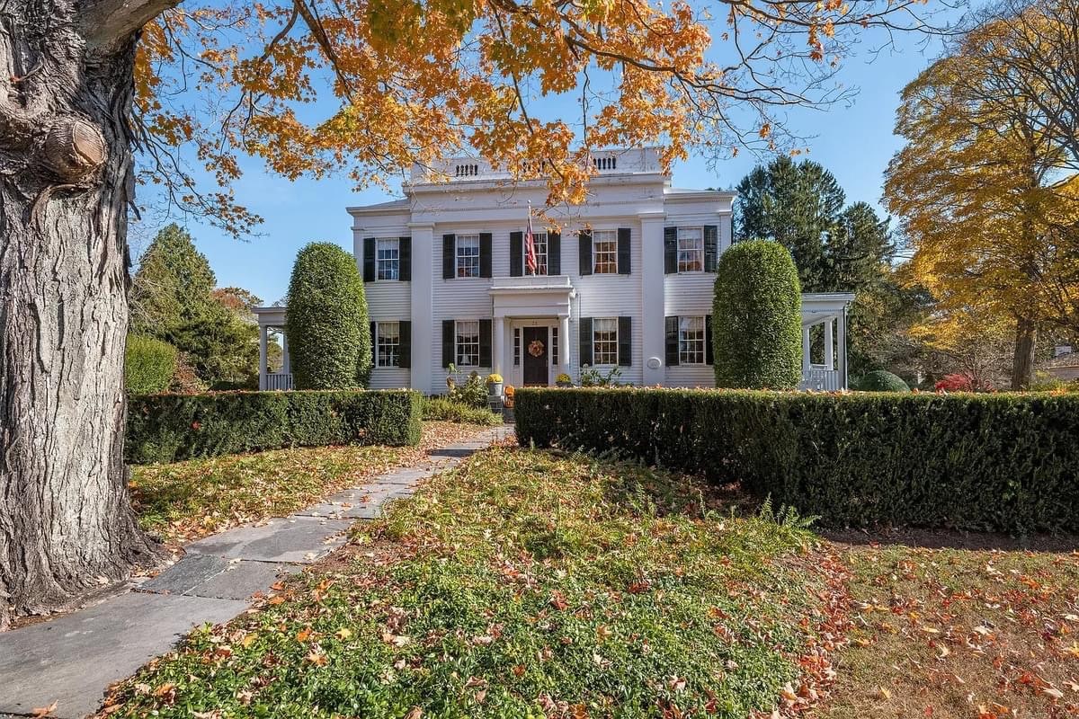 1830 Chadwick House For Sale In Old Lyme Connecticut