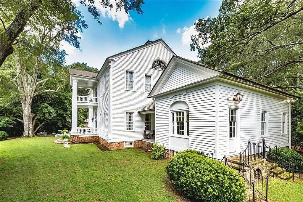 1828 Colonial For Sale In Newnan Georgia