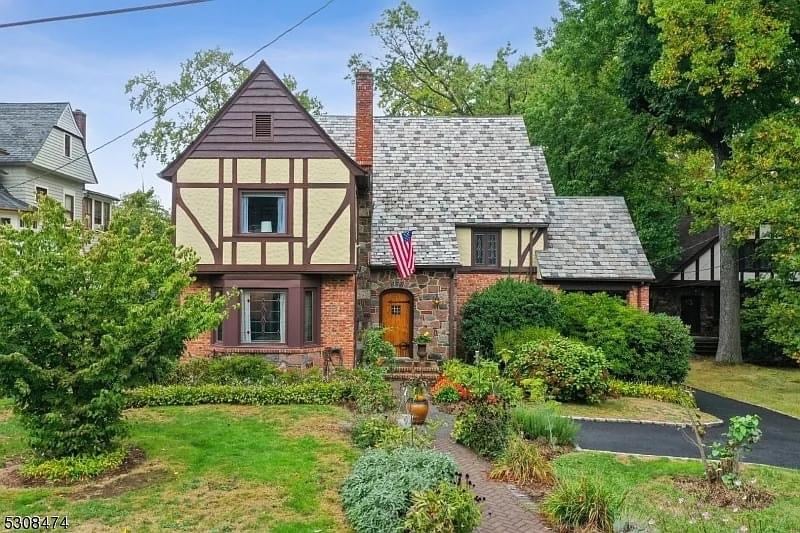 1930 Tudor Revival For Sale In Maplewood New Jersey