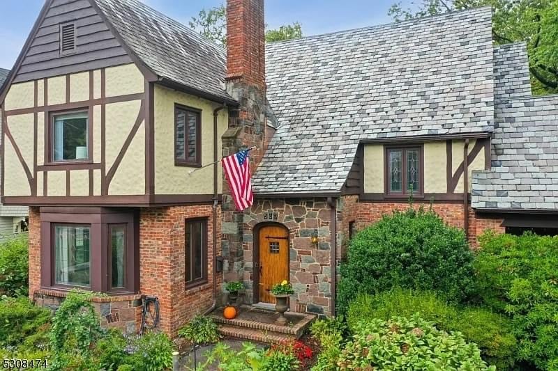 1930 Tudor Revival For Sale In Maplewood New Jersey