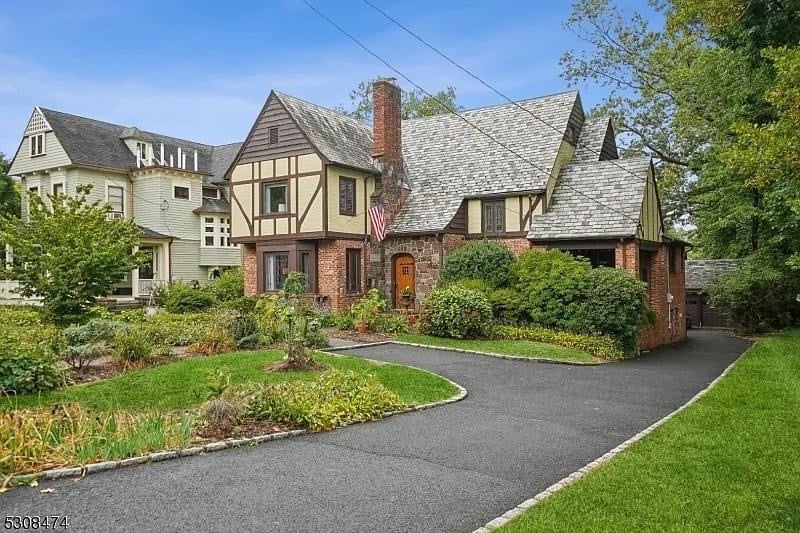 1930 Tudor Revival For Sale In Maplewood New Jersey