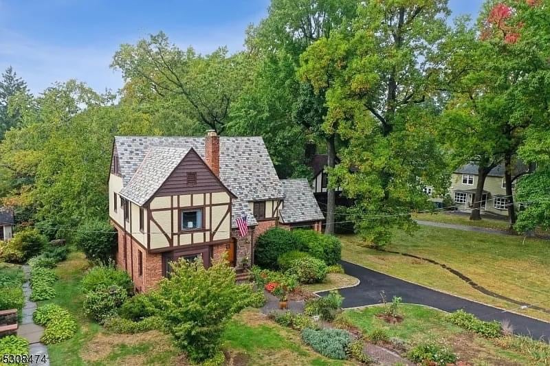 1930 Tudor Revival For Sale In Maplewood New Jersey