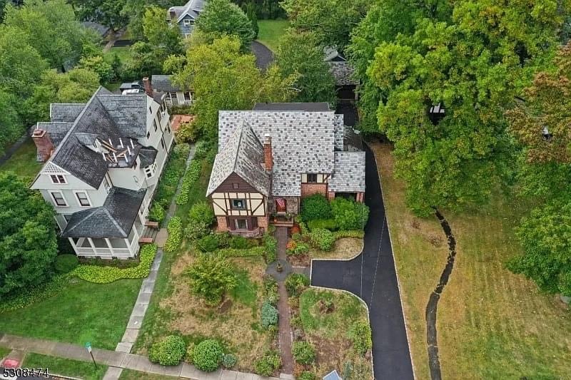 1930 Tudor Revival For Sale In Maplewood New Jersey