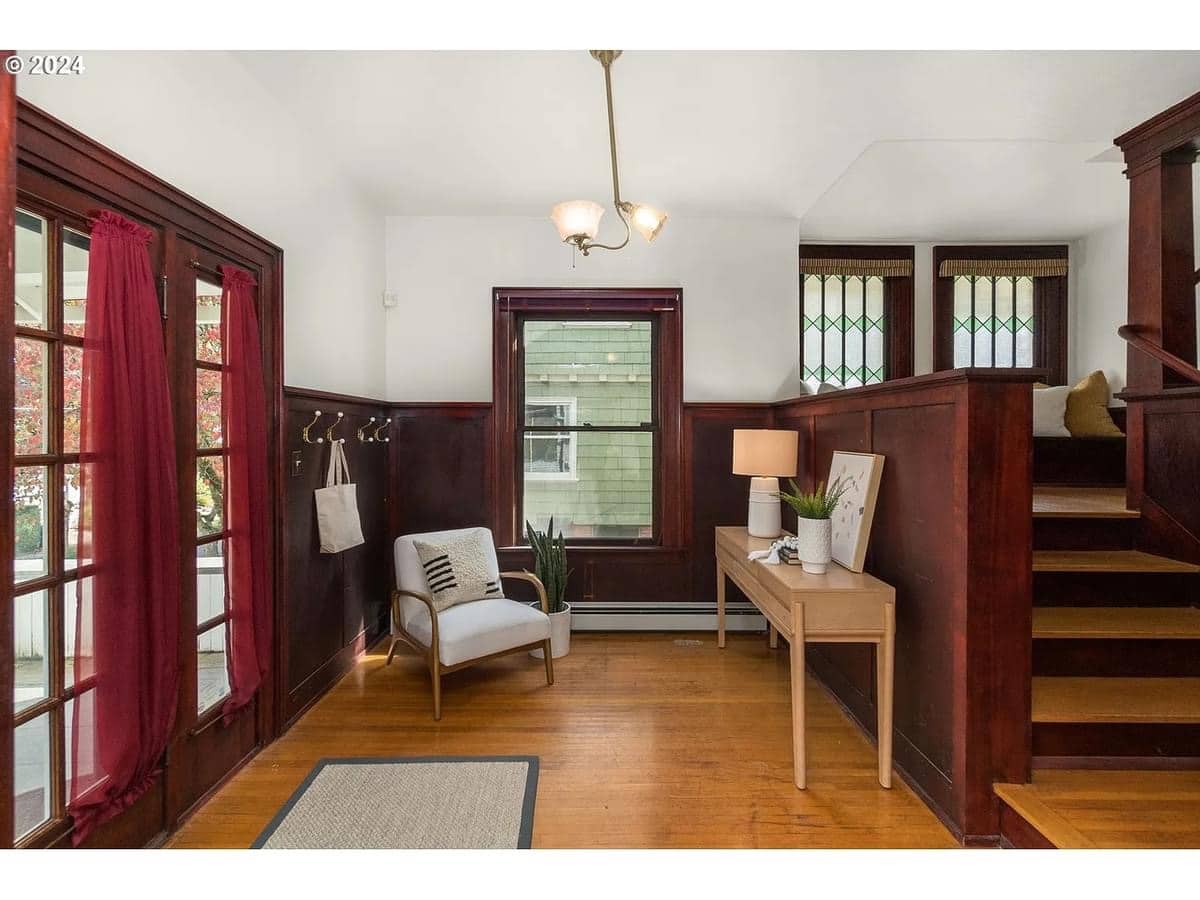 1908 Foursquare For Sale In Portland Oregon