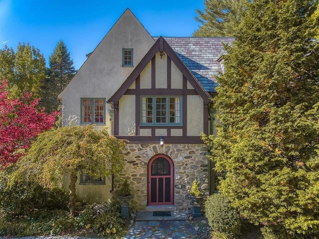 1927 Tudor Revival For Sale In Bedford Massachusetts