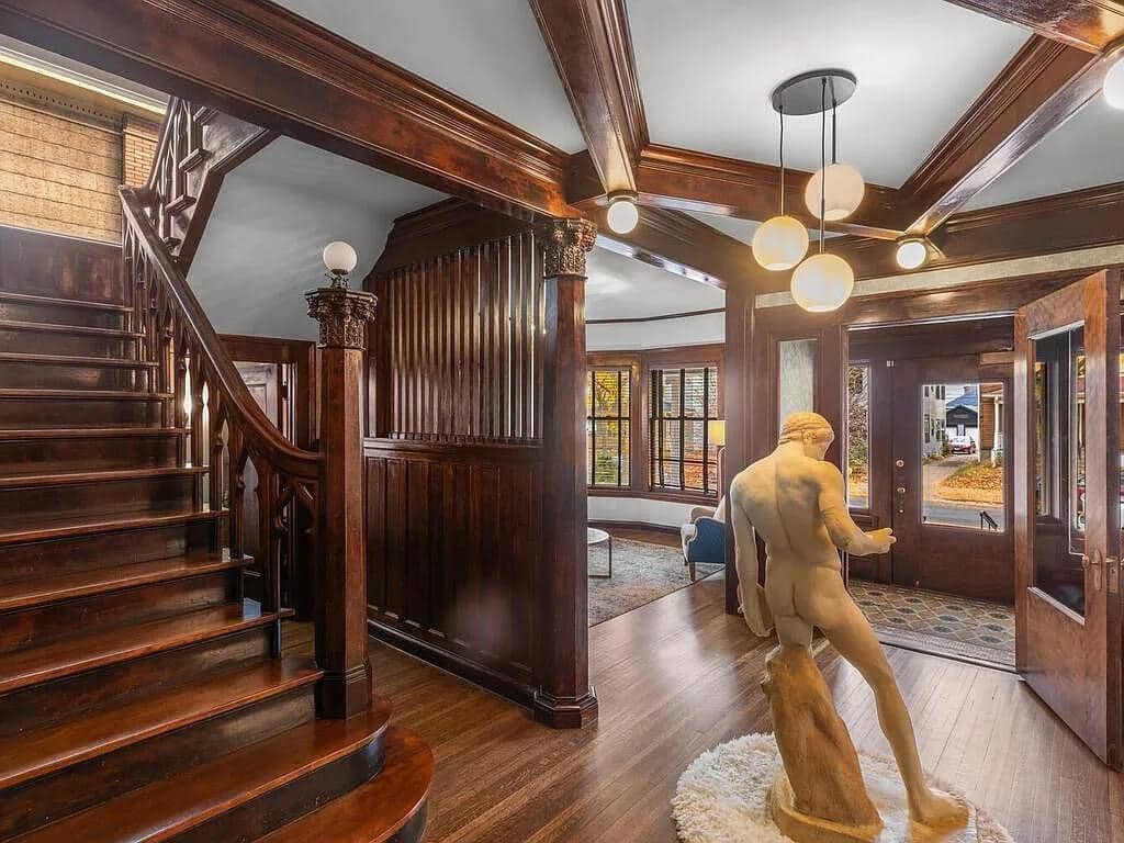 1906 Historic House For Sale In Minneapolis Minnesota