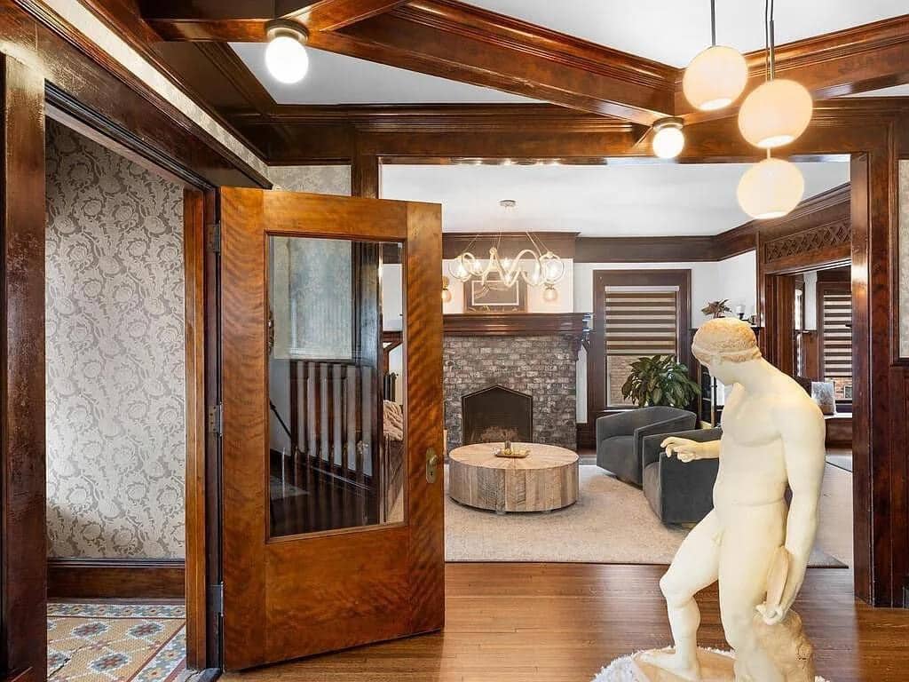 1906 Historic House For Sale In Minneapolis Minnesota