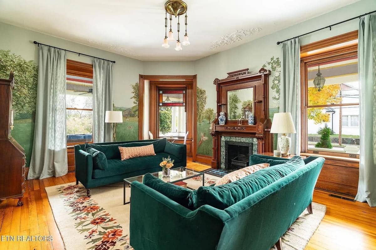 1899 Victorian For Sale In Knoxville Tennessee