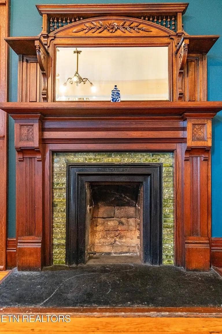 1899 Victorian For Sale In Knoxville Tennessee