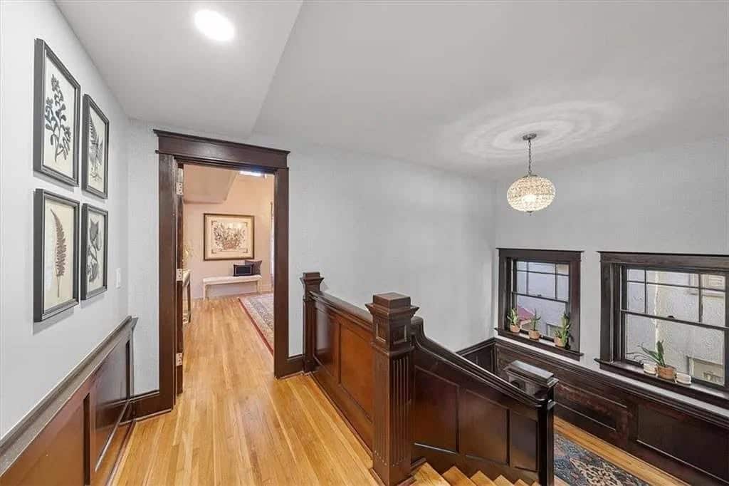 1905 Craftsman For Sale In Kansas City Missouri