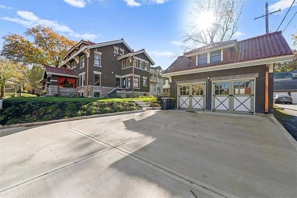 1905 Craftsman For Sale In Kansas City Missouri