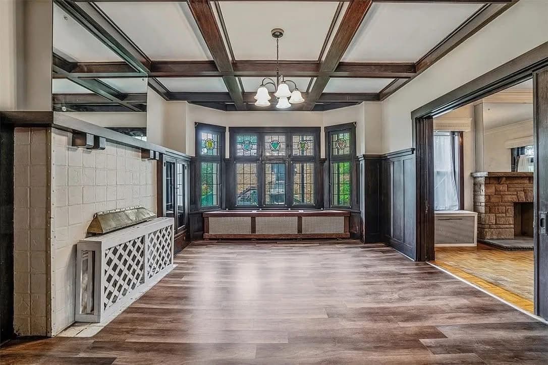 1900 Foursquare For Sale In Pittsburgh Pennsylvania