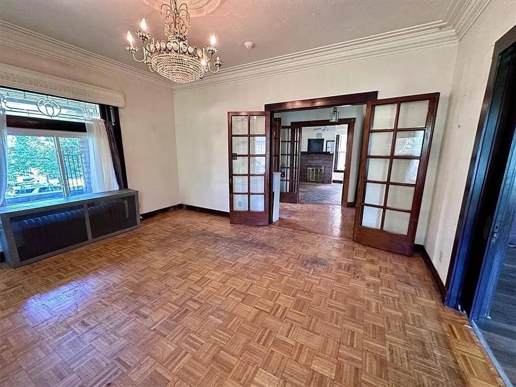 1900 Foursquare For Sale In Pittsburgh Pennsylvania