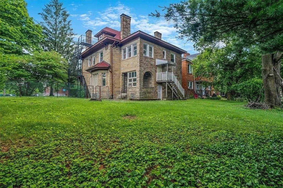 1900 Foursquare For Sale In Pittsburgh Pennsylvania