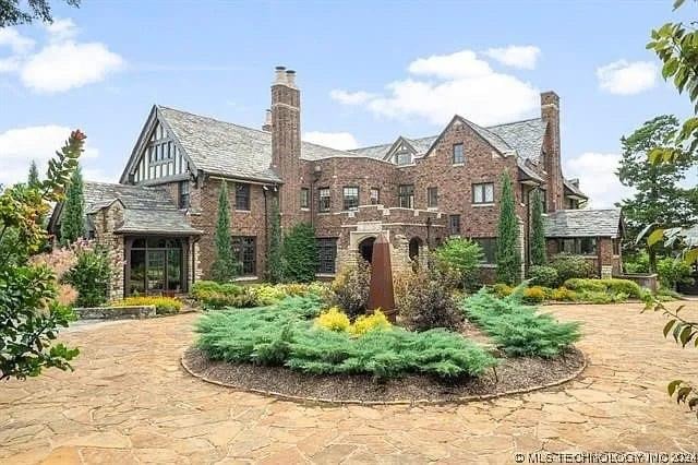 1928 Tudor Revival For Sale In Tulsa Oklahoma