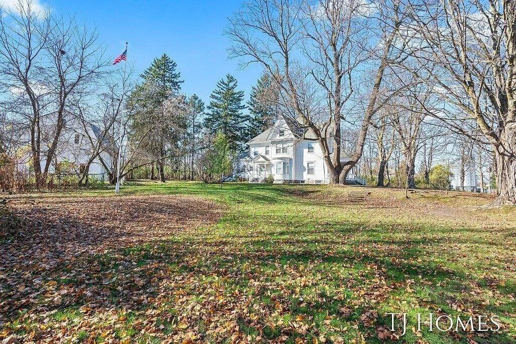 1904 Victorian For Sale In Caledonia Michigan