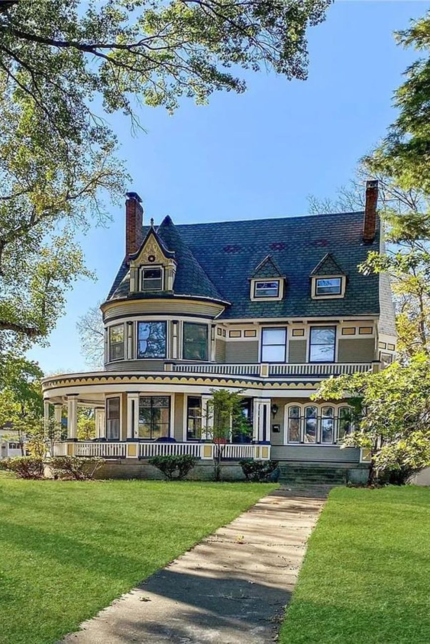 1891 Victorian For Sale In Sedalia Missouri