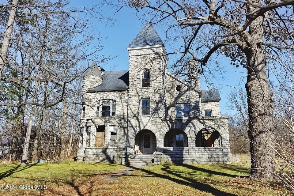 1880 Fixer Upper For Sale In Palatine Bridge New York