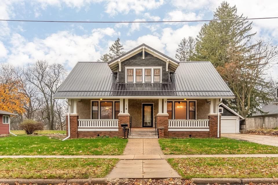 1920 Craftsman For Sale In La Porte City Iowa