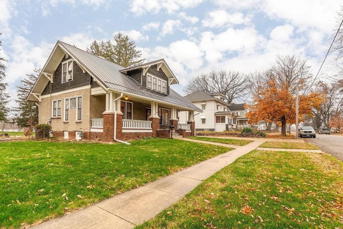 1920 Craftsman For Sale In La Porte City Iowa