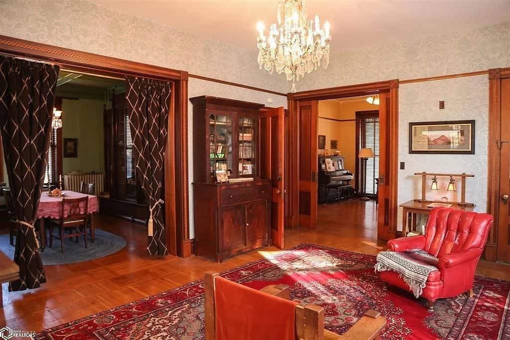 1888 Lagomarcino House For Sale In Burlington Iowa