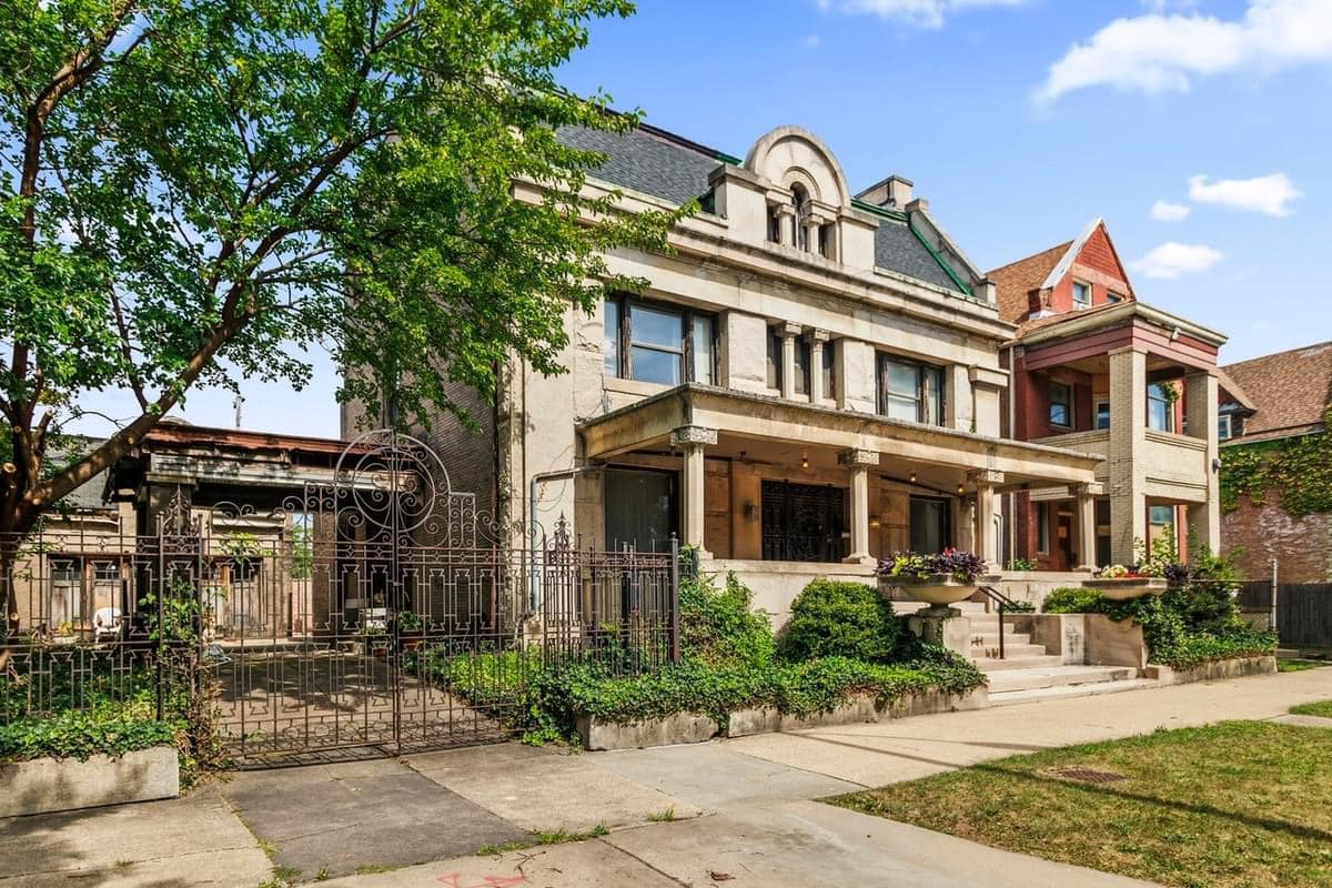 1901 Historic House For Sale In Chicago Illinois