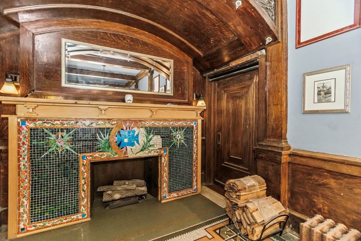 1901 Historic House For Sale In Chicago Illinois