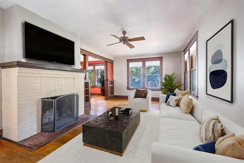 1913 Bungalow For Sale In Austin Texas