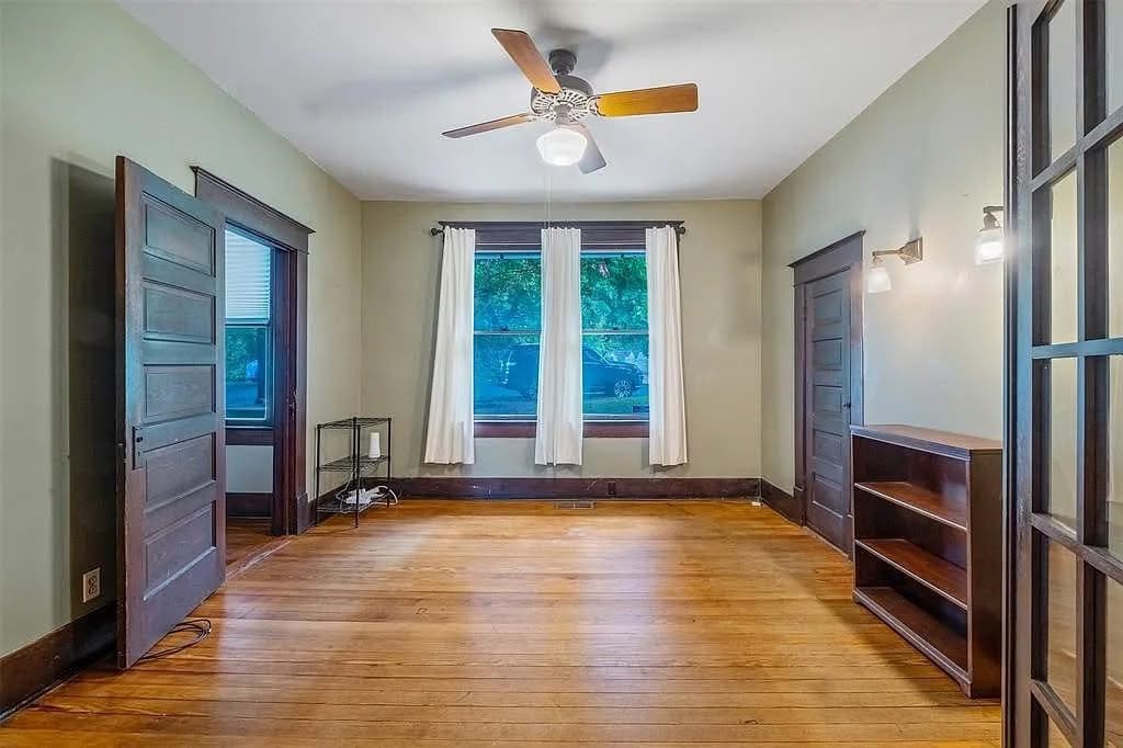 1913 Bungalow For Sale In Austin Texas