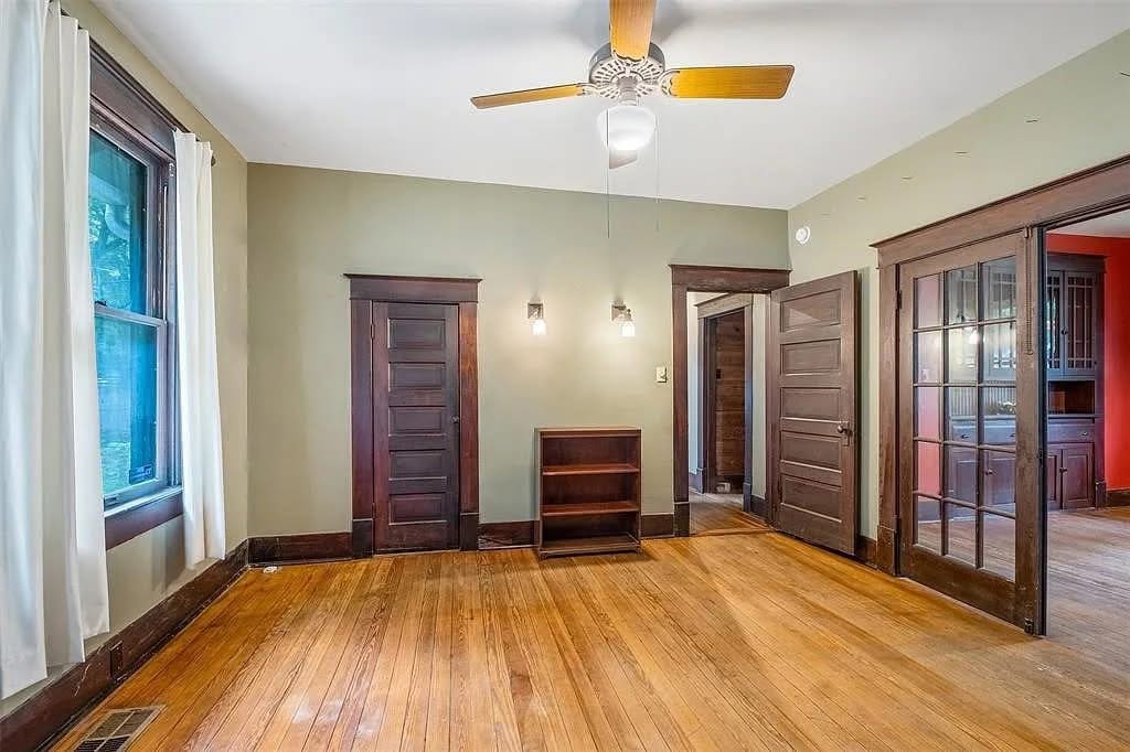 1913 Bungalow For Sale In Austin Texas