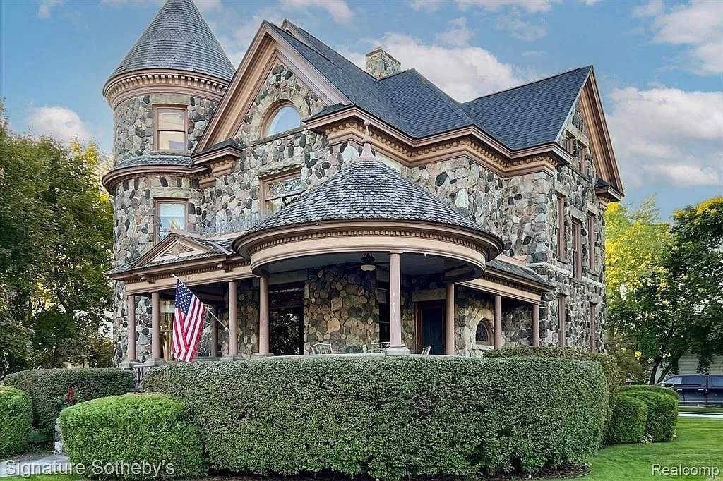 1902 Victorian For Sale In Alpena Michigan