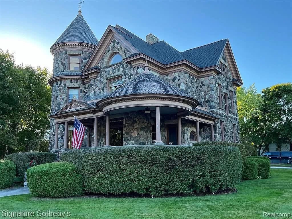 1902 Victorian For Sale In Alpena Michigan