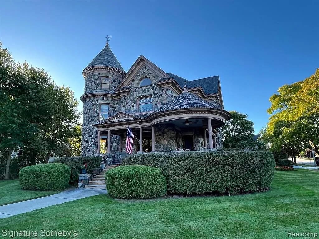 1902 Victorian For Sale In Alpena Michigan