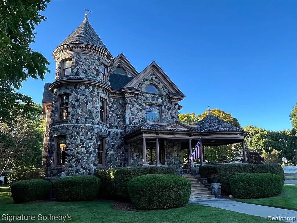 1902 Victorian For Sale In Alpena Michigan