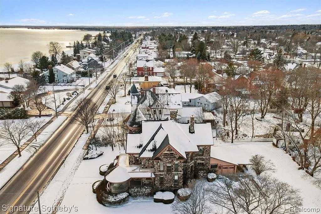 1902 Victorian For Sale In Alpena Michigan